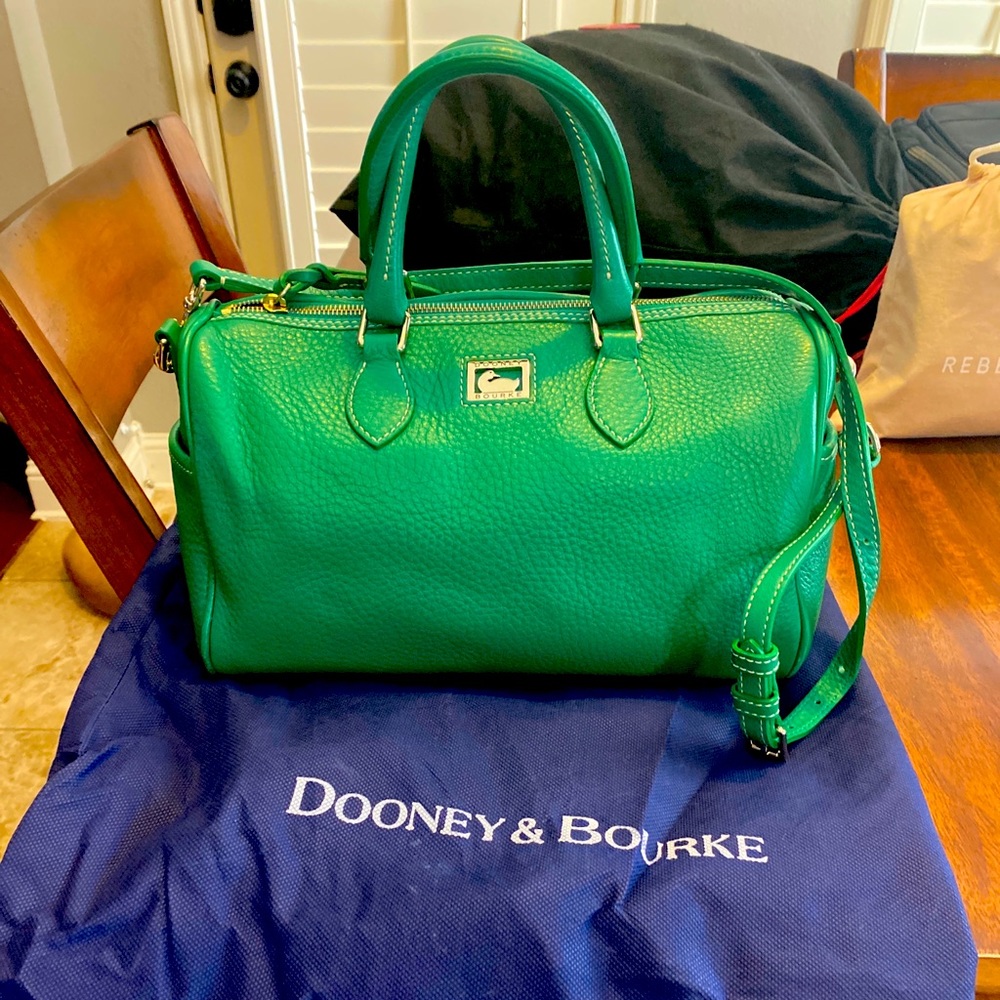 Beautiful Kelly Green Handbag